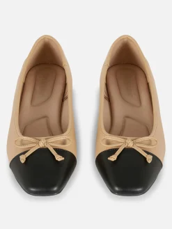 Ballerines à Bout Renforcé Contrastant