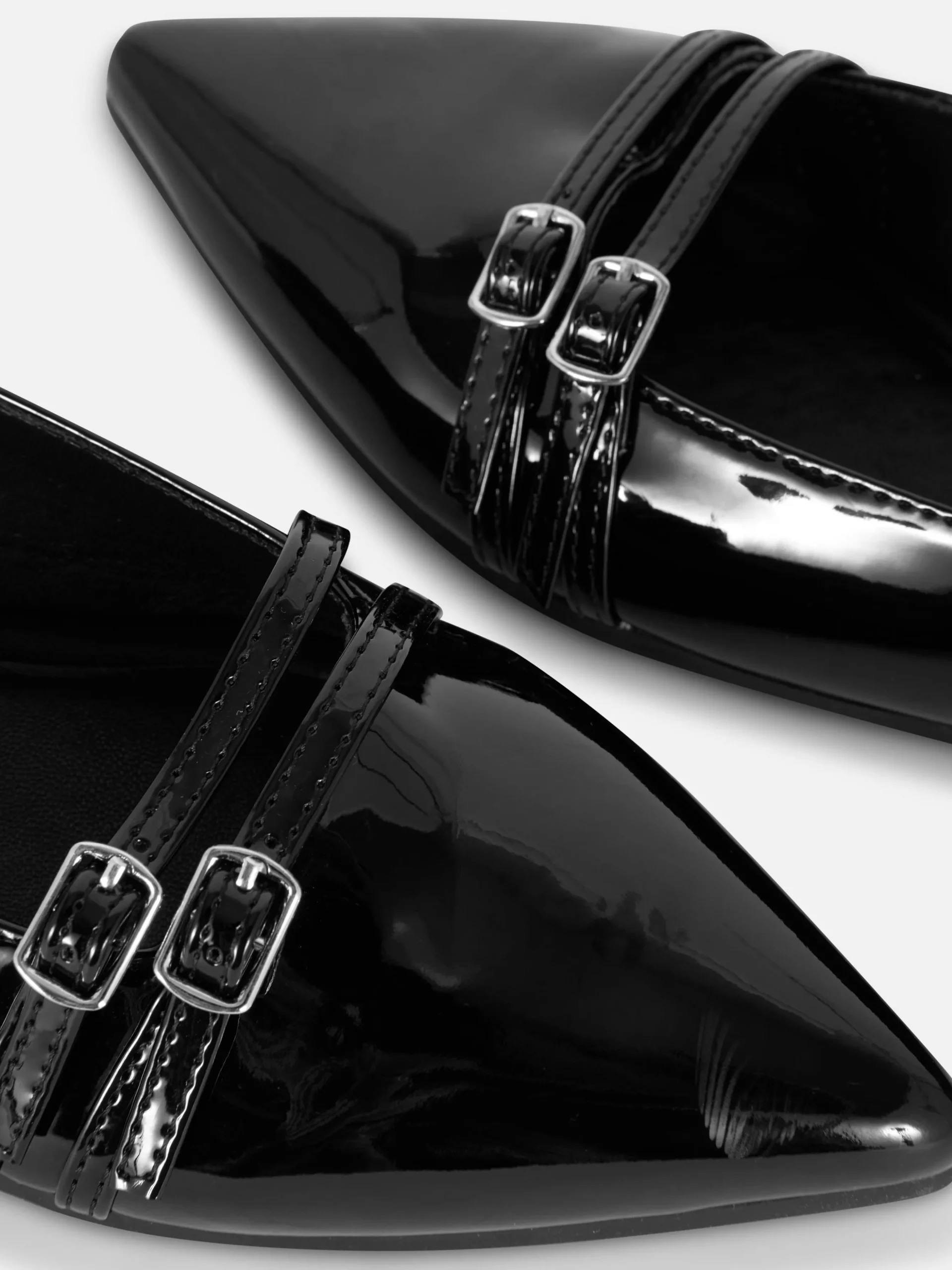 Ballerines Vernies à Bout Pointu