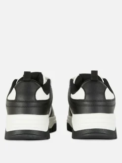 Baskets à Lacets Avec Empiècements Contrastés