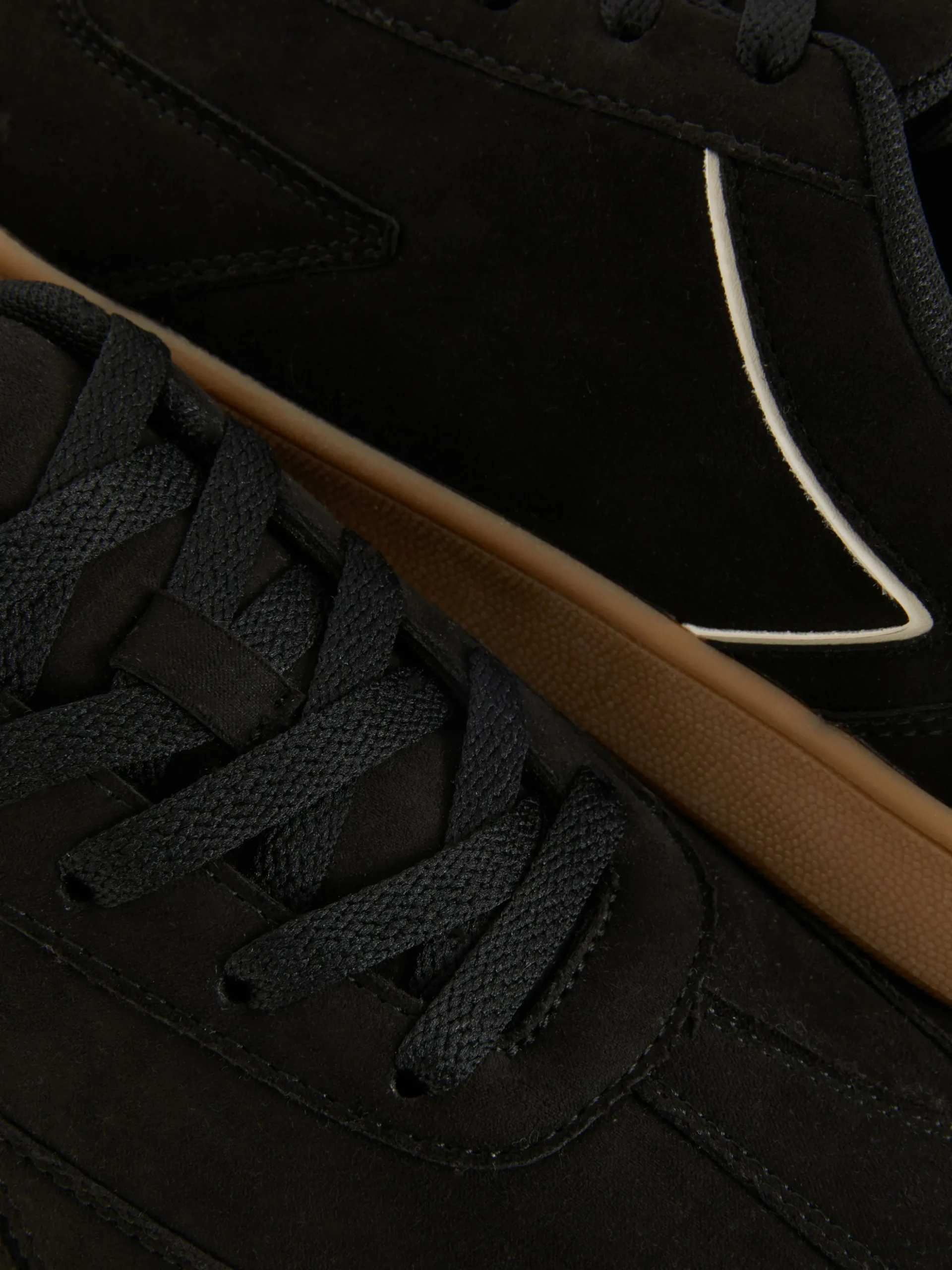 Baskets Basses à Semelle En Gomme