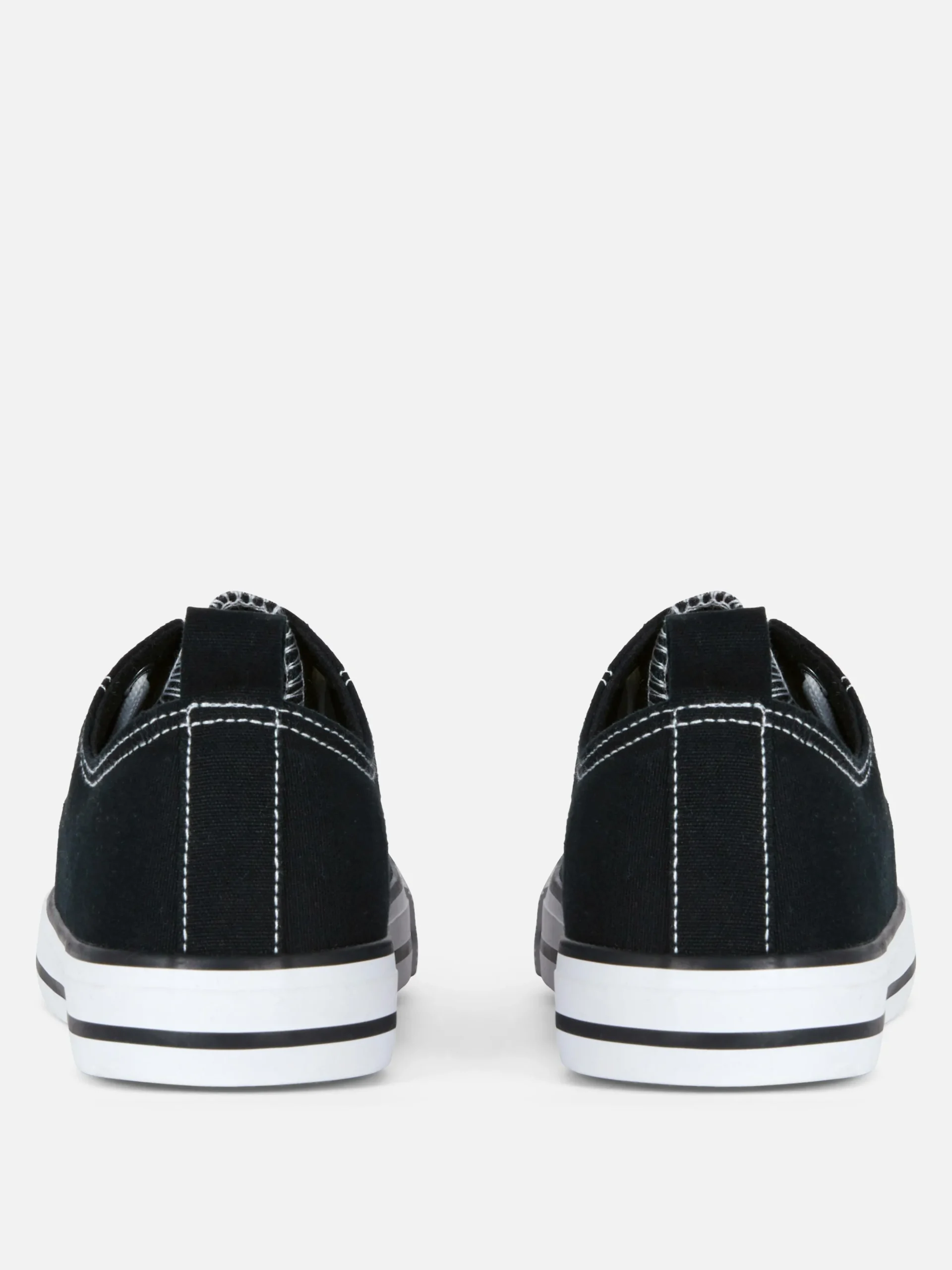 Baskets Basses Classiques En Toile