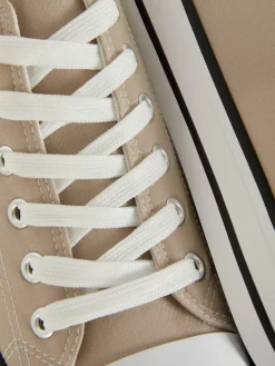 Baskets Basses En Toile