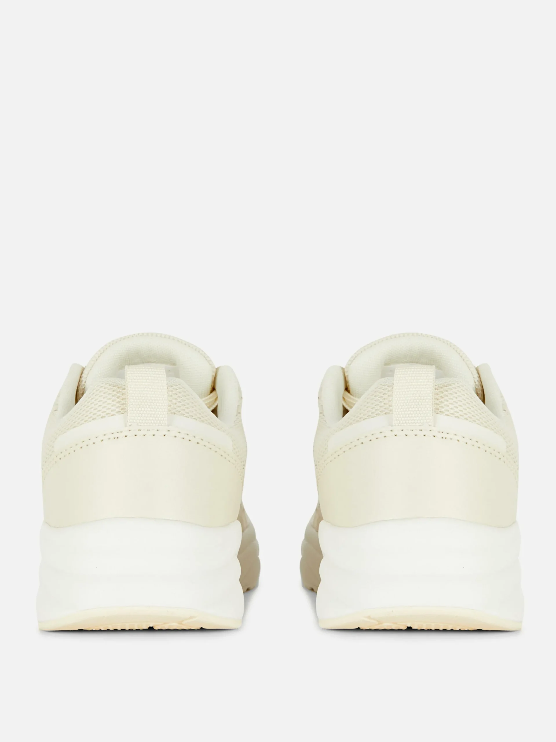 Baskets Basses épaisses à Empiècements