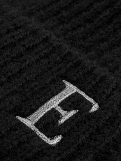 Bonnet à Pompon Avec Initiale Brodée