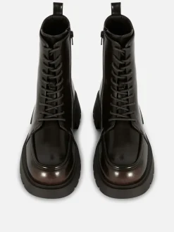 Bottines Lacées Avec Empiècement Sur L'embout