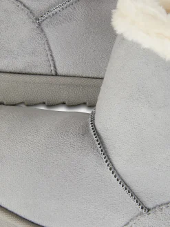 Bottines Ornées D'un Nœud