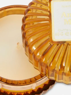 Bougie Parfumée Dans Un Pot Cannelé