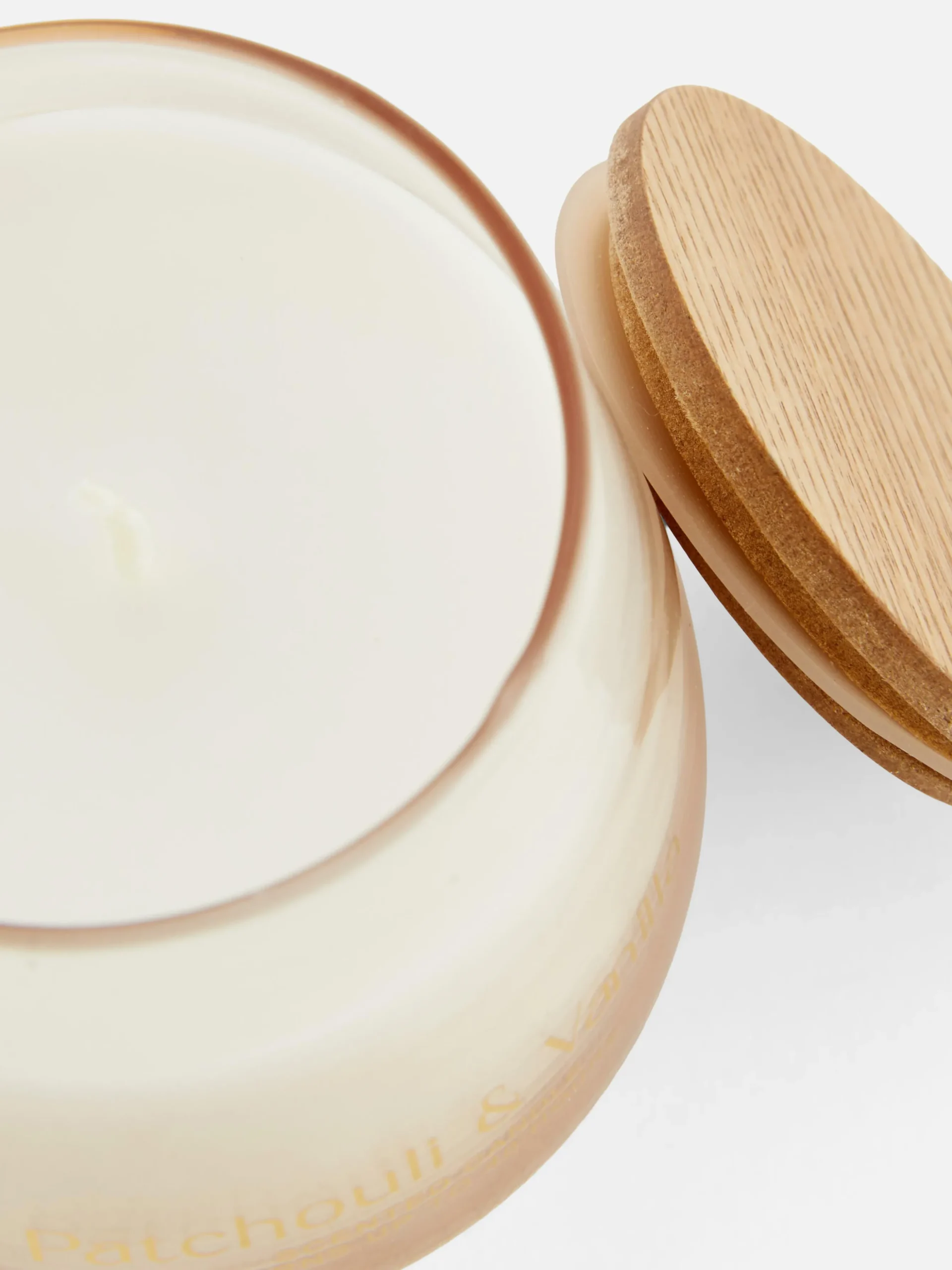 Bougie Parfumée Dans Un Pot En Verre Incurvé