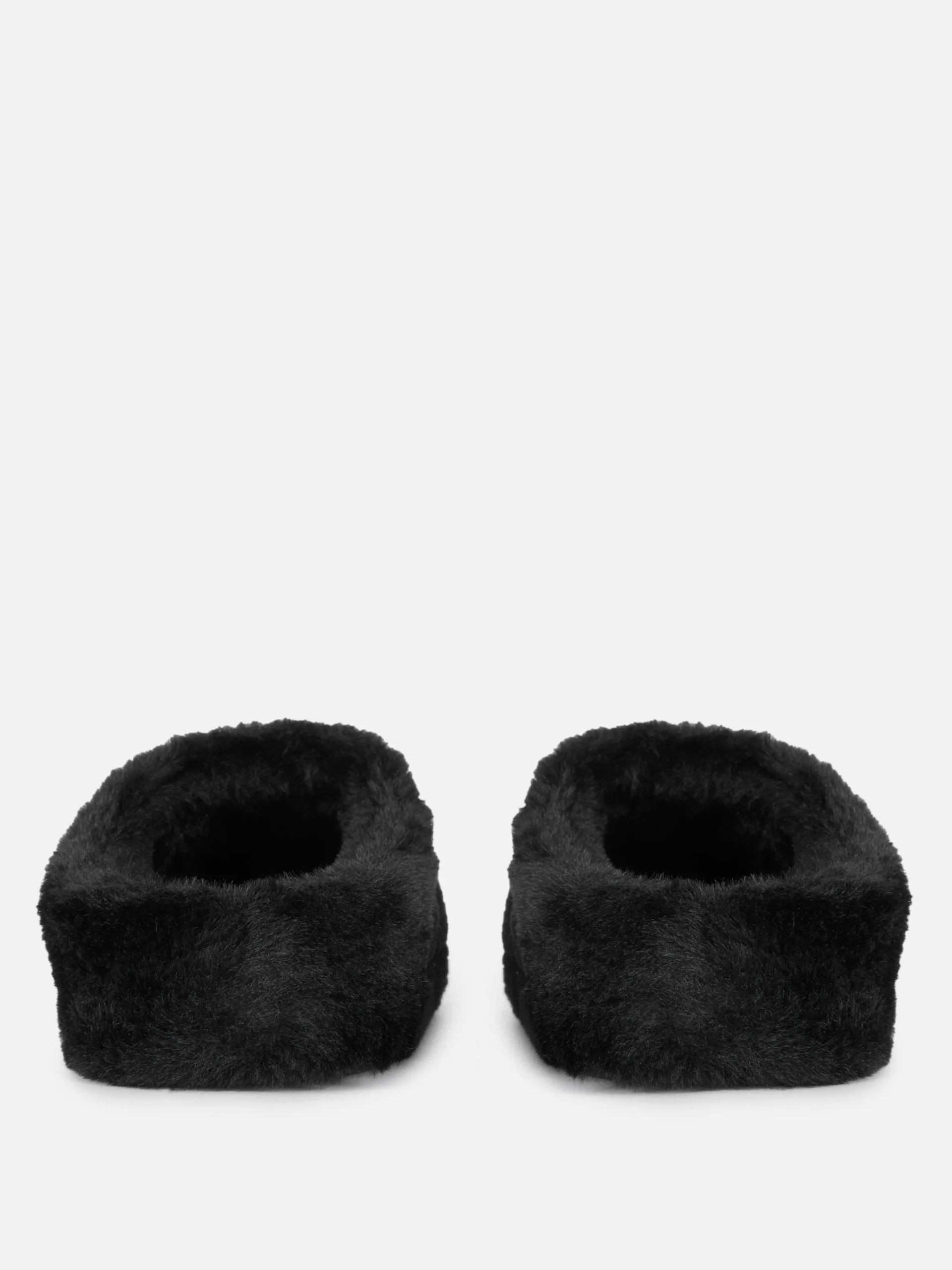 Chaussons En Fausse Fourrure