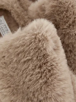 Chaussons En Fausse Fourrure