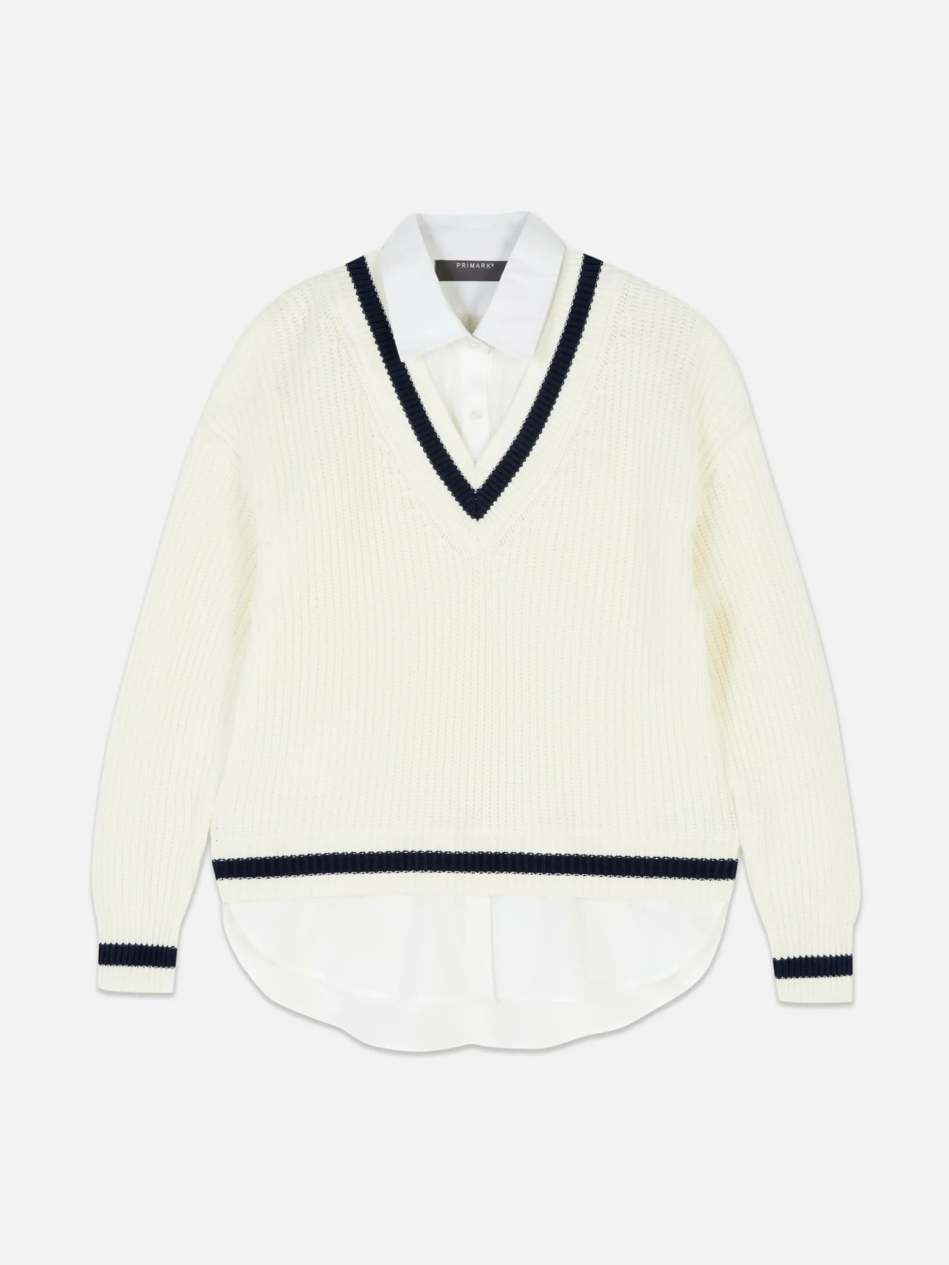 Chemise Et Pull Deux-en-un De Style Universitaire