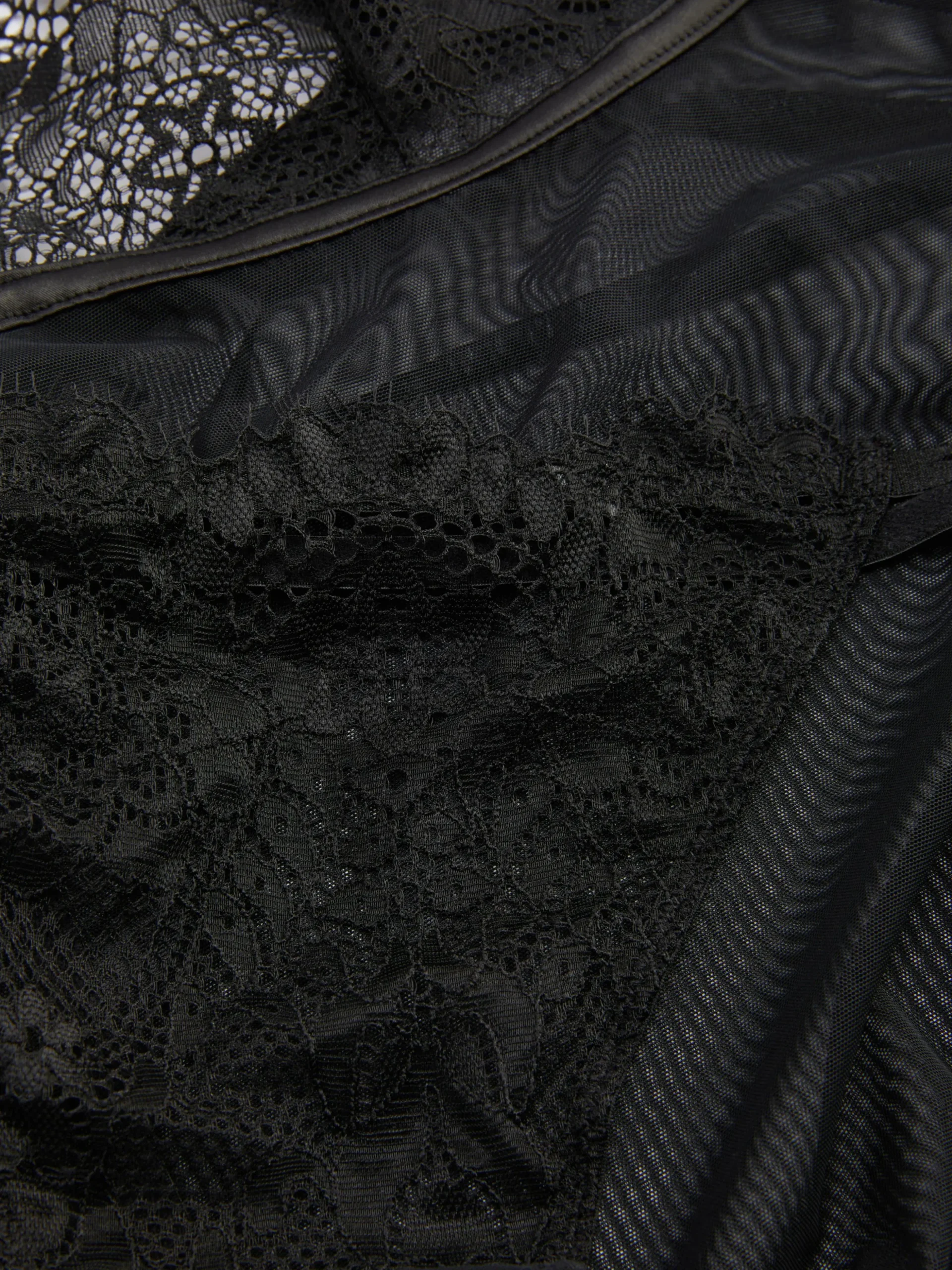 Ensemble Nuisette Sans Armature Et String