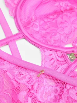 Ensemble Soutien-gorge Et String En Dentelle