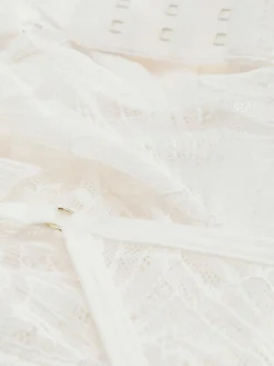 Ensemble Soutien-gorge Non Rembourré Et String En Dentelle