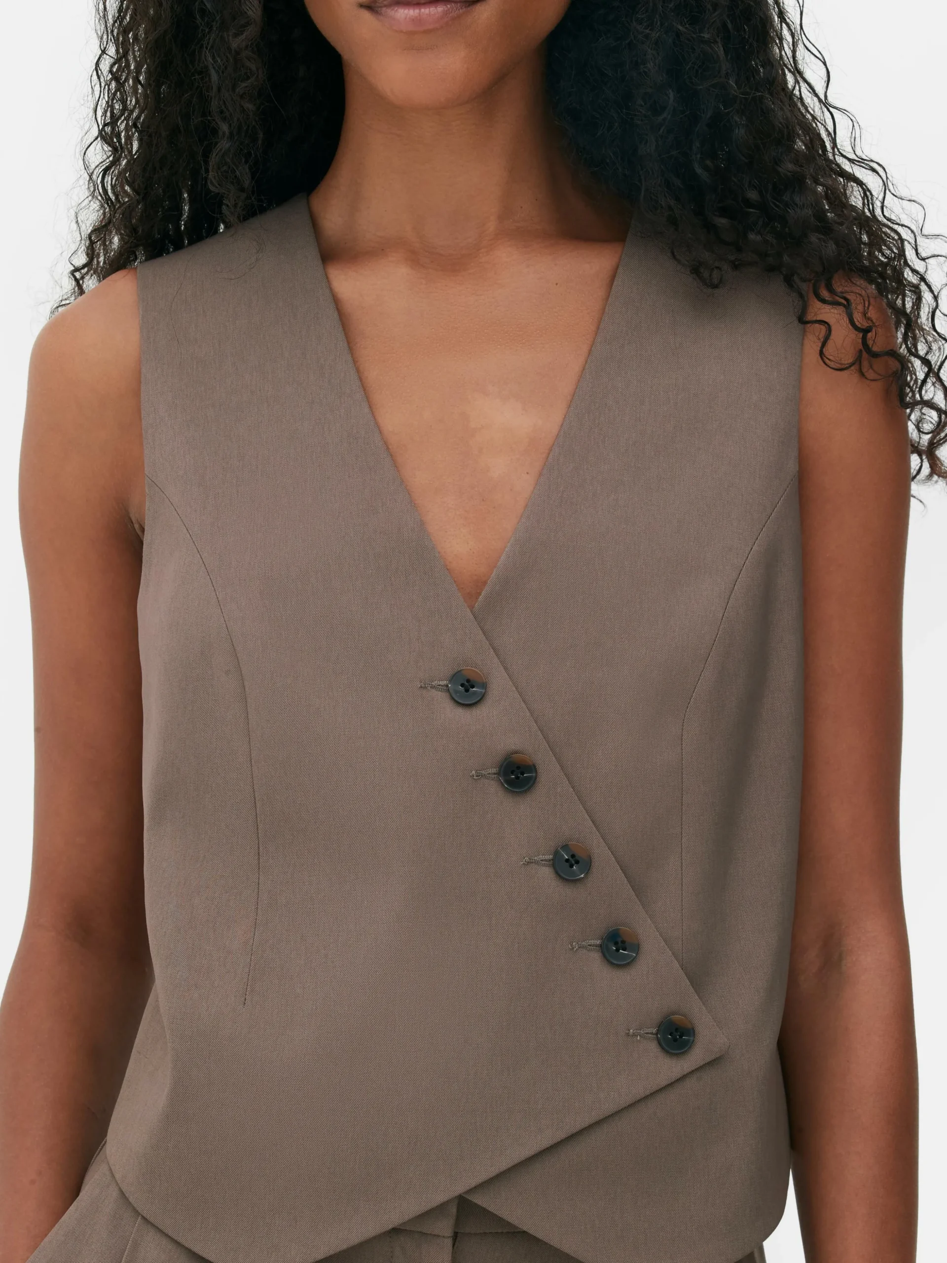 Gilet De Costume Asymétrique Boutonné Sur Le Devant