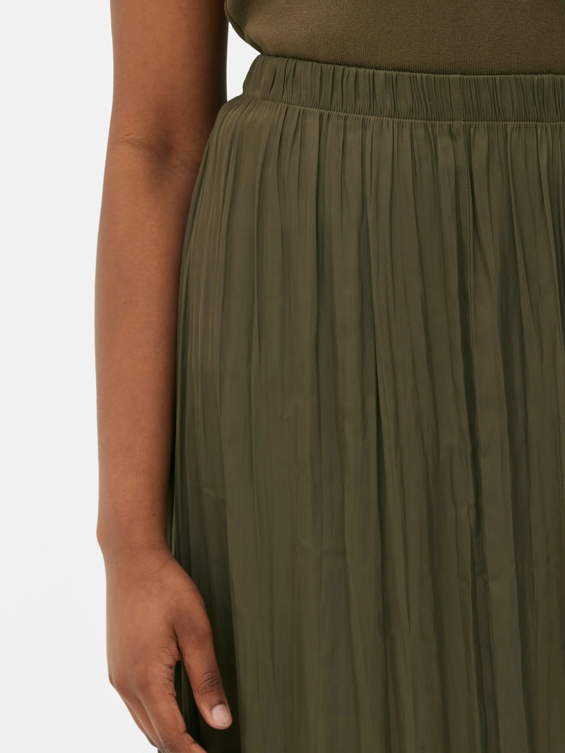 Jupe Mi-longue Plissée En Satin