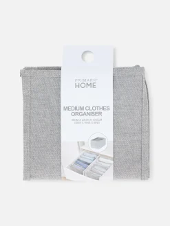 Option De Rangement De Taille Moyenne Pour Vêtements