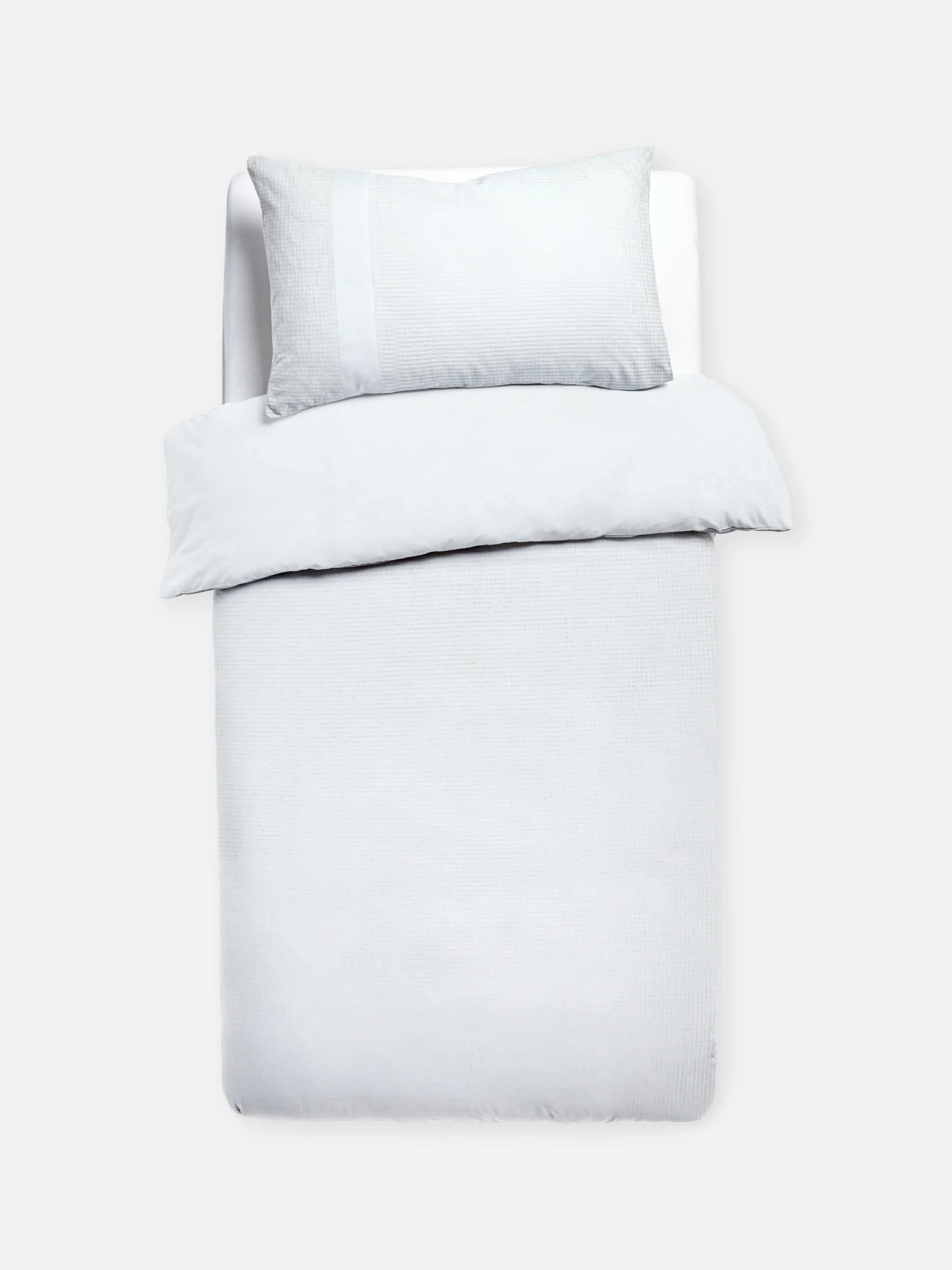 Parure De Lit Simple Gaufrée Blanche