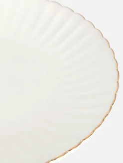 Petite Assiette Festonnée à Détails Dorés