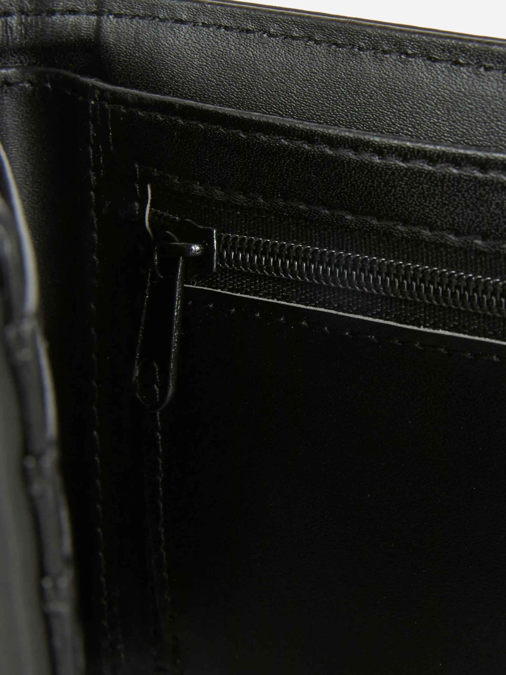 Portefeuille Caoutchouté à Deux Volets