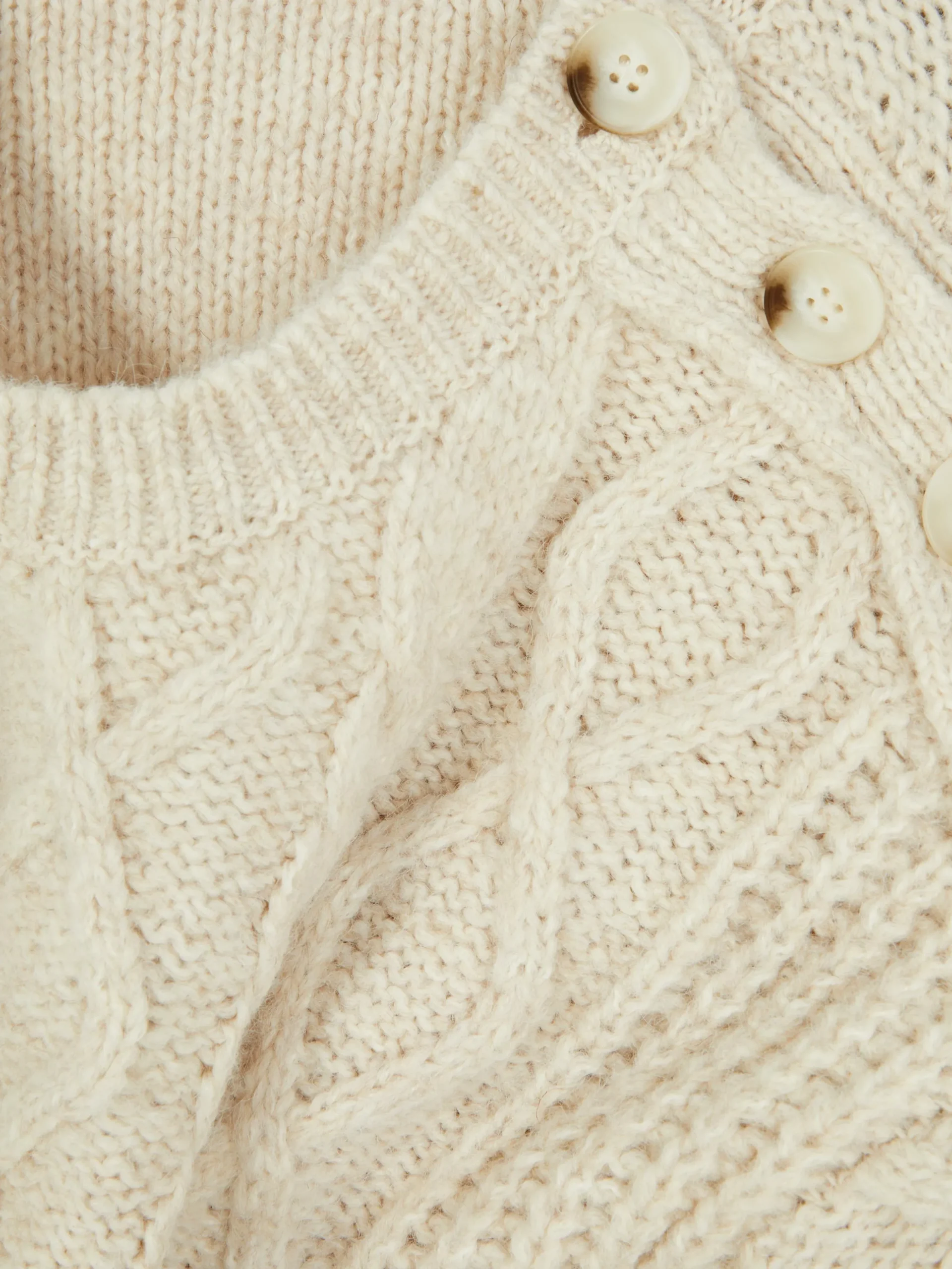 Pull Boutonné En Maille Torsadée Rita Ora