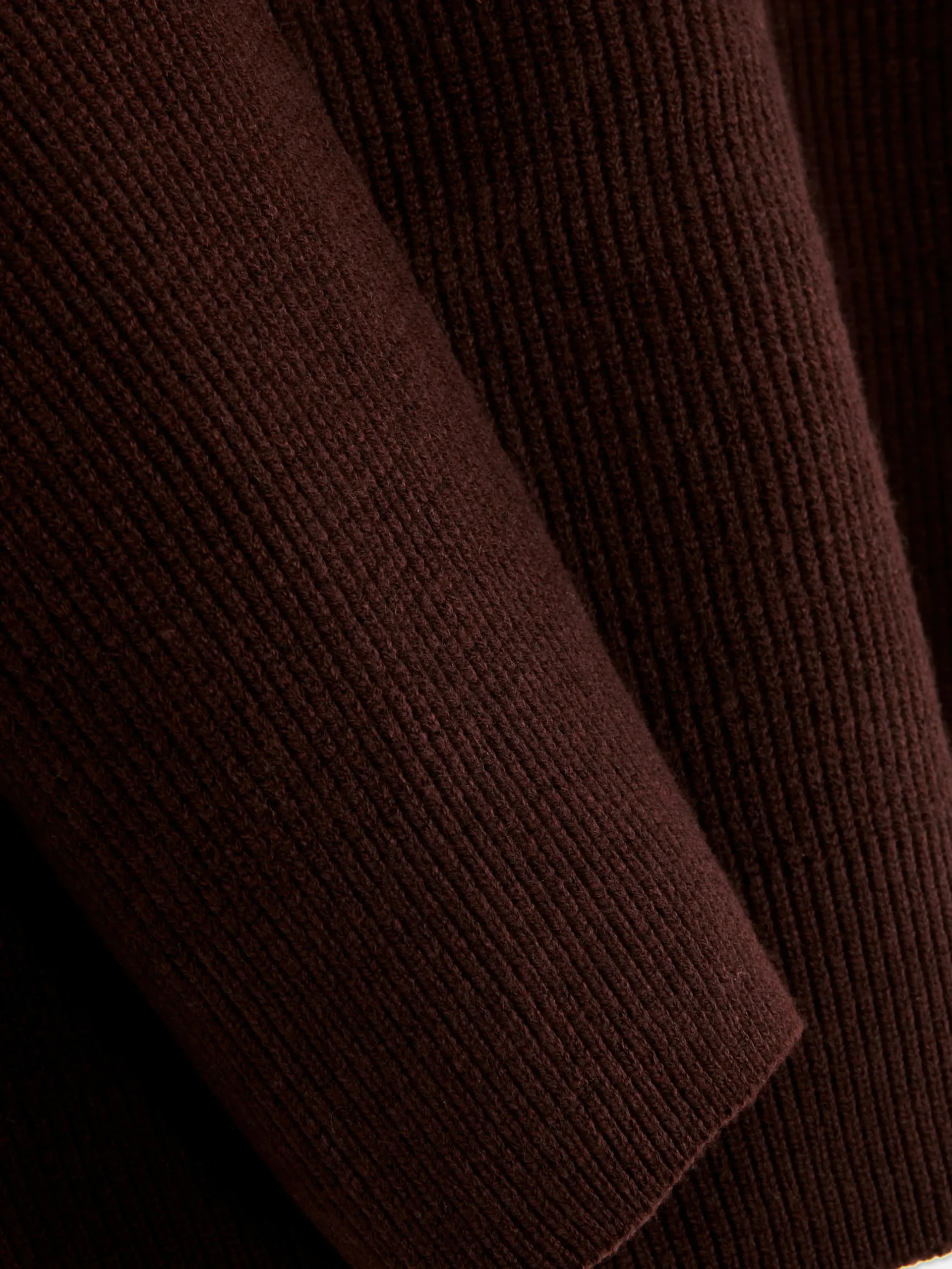 Pull Côtelé à Col Ras-du-cou