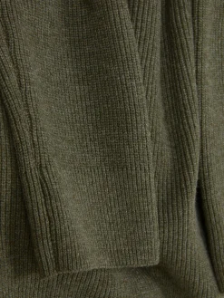 Pull Côtelé à Col Ras-du-cou