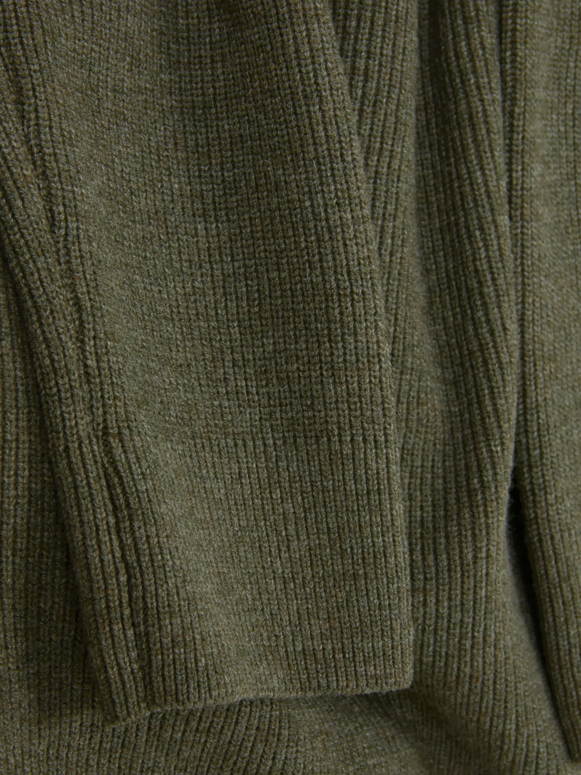 Pull Côtelé à Col Ras-du-cou