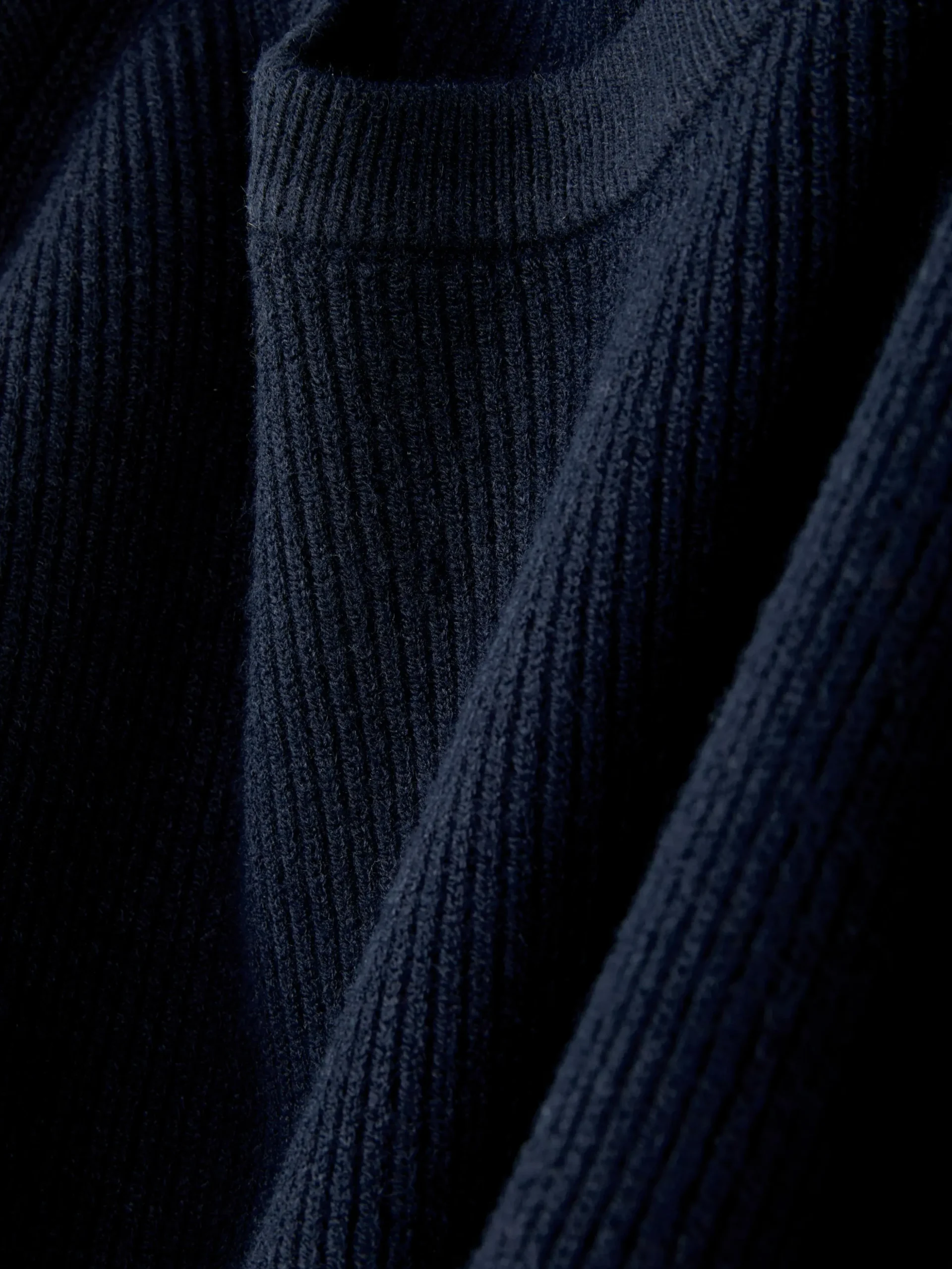 Pull Côtelé à Col Ras-du-cou