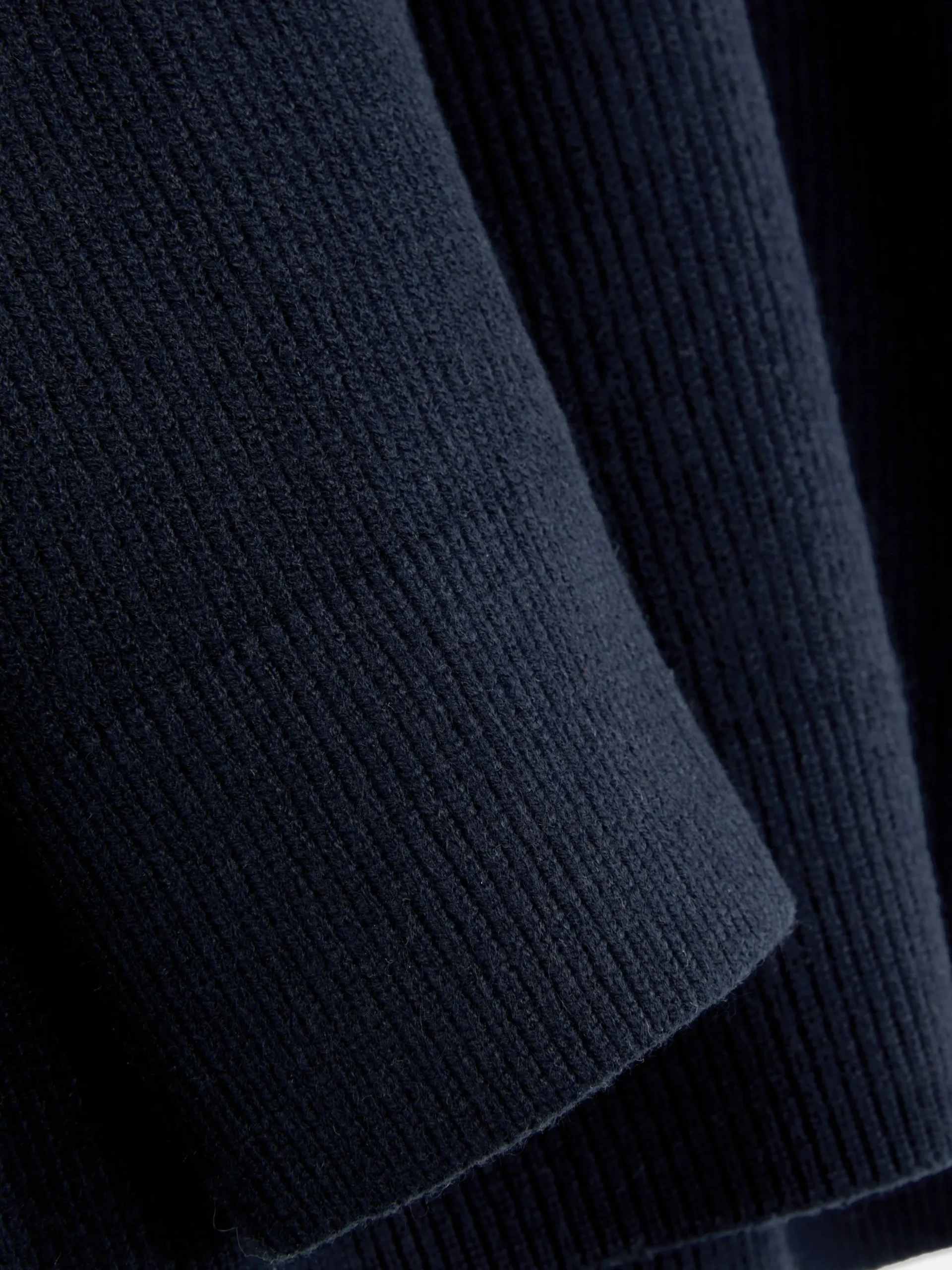 Pull Côtelé à Col Ras-du-cou