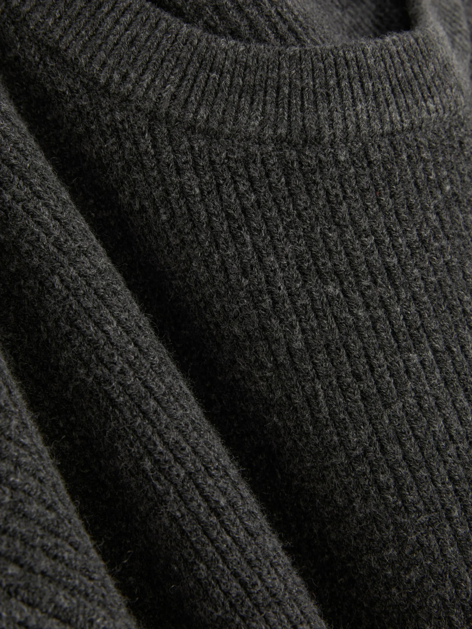 Pull Côtelé à Col Ras-du-cou