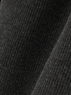 Pull Côtelé à Col Ras-du-cou