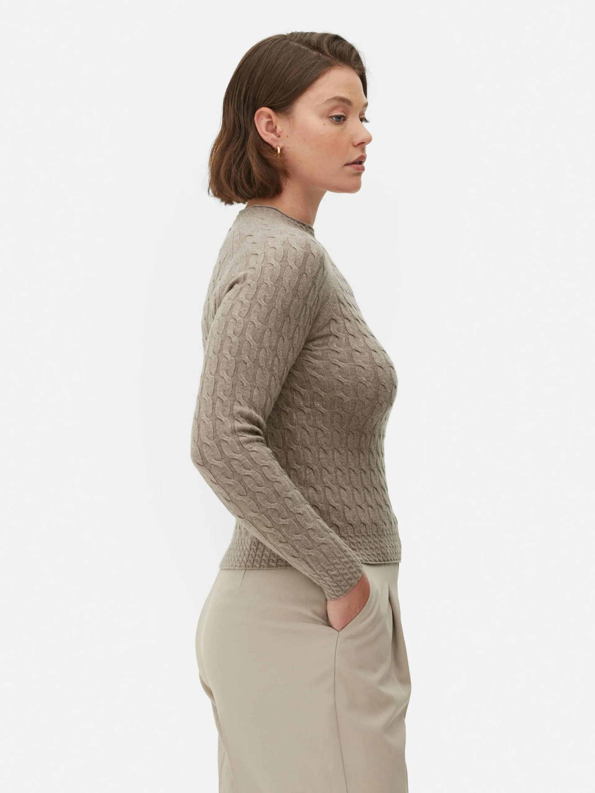 Pull En Maille Torsadée à Col Montant