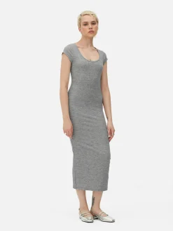 Robe Mi-longue Côtelée Et Décolletée