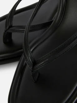 Sandales à Talon Bas Avec Entre-doigt