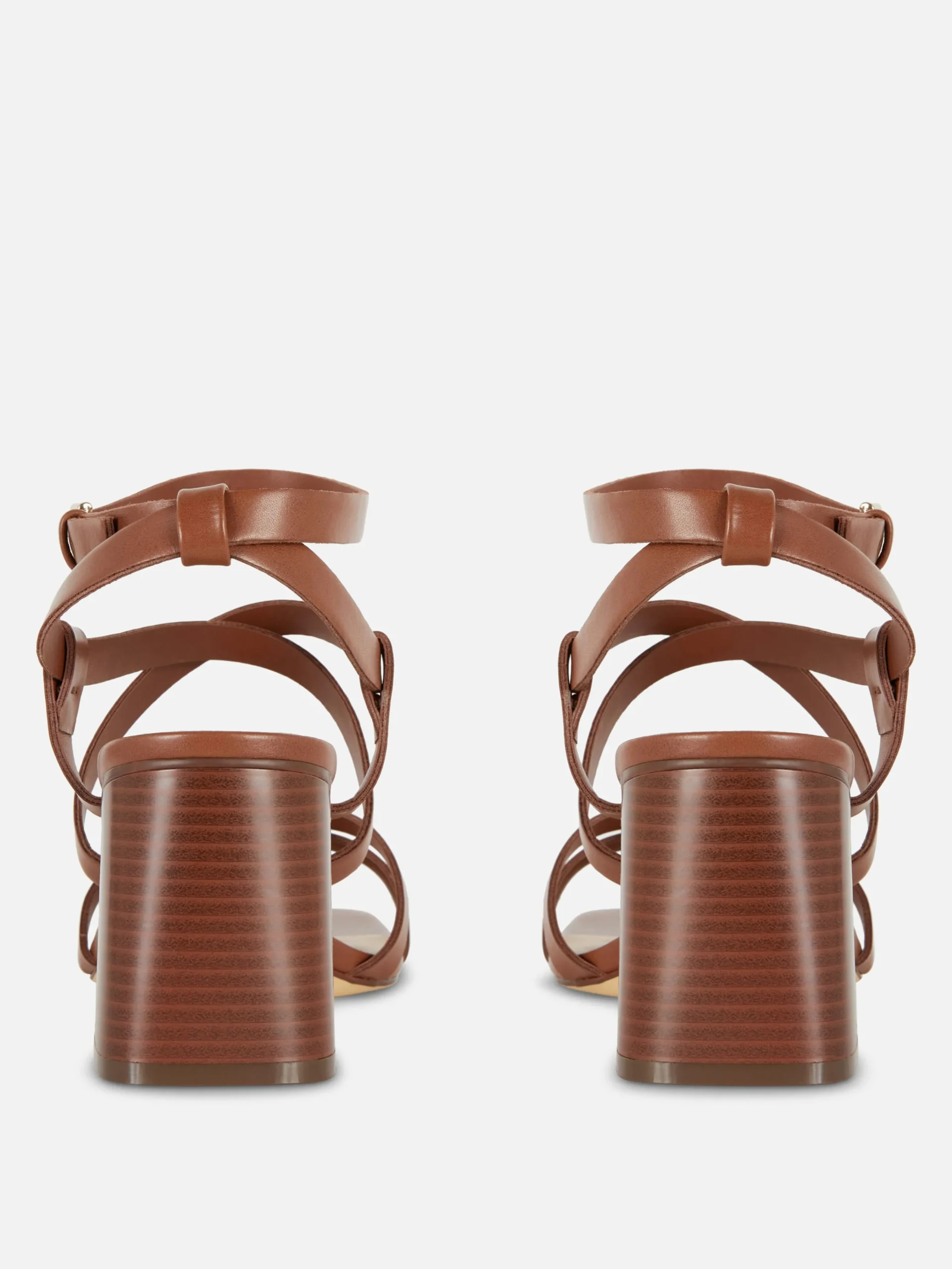 Sandales à Talon Carré Et Lanière Croisée