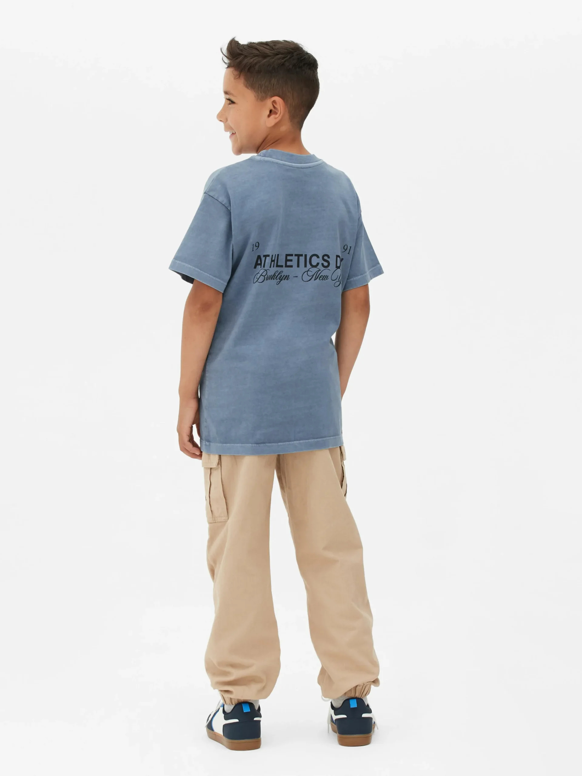 T-shirt De Sport Graphique à Manches Courtes