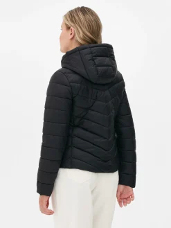 Une Doudoune Rembourrée à Capuche Super Légère